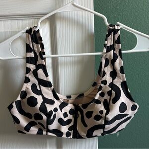 Victoria’s Secret zip front leopard print padded bikini top 
Medium-15 inch bust